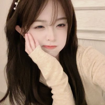 报告慕机长叶小姐单飞了